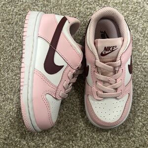 Toddler Nike low dunks
